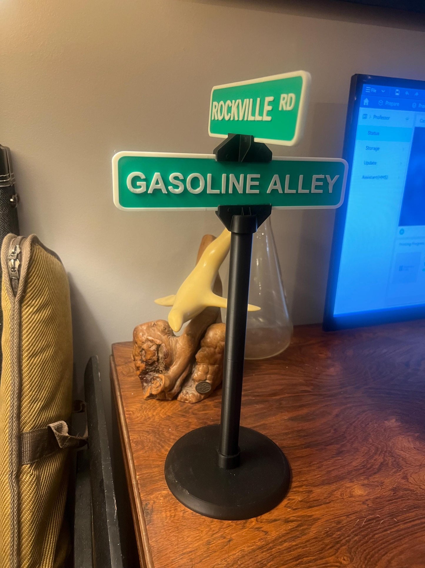 Customizable 3D printed street signs